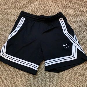 Unisex Nike fly basketball shorts YOUTH XL